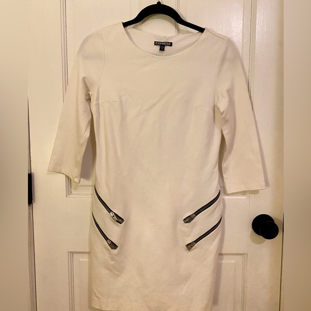 Professional white dress with zipper details
